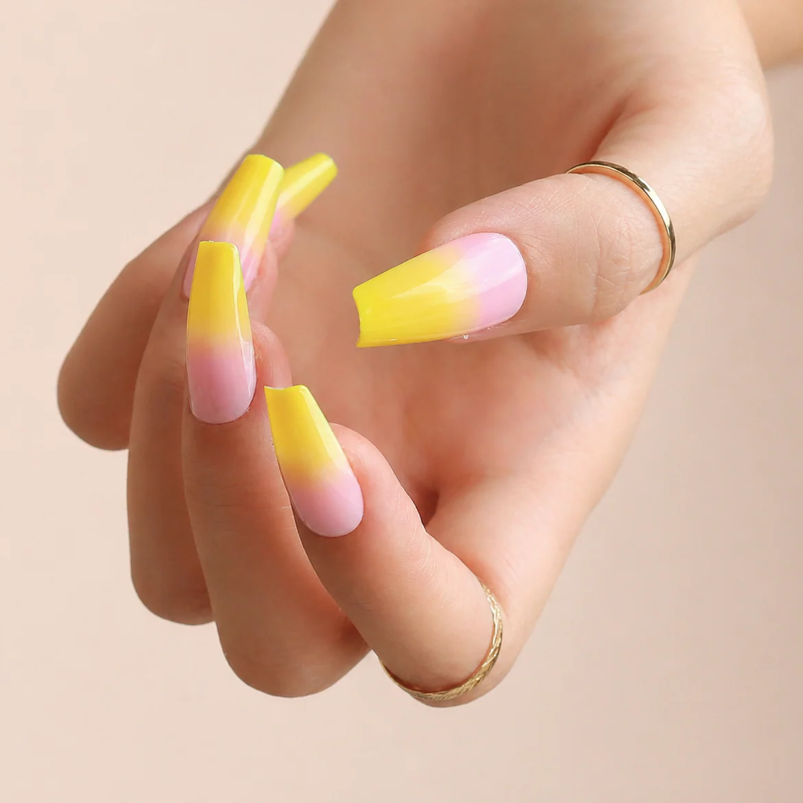 Faux Ongles Dégradé Jaunes et Nude Ballerine Longs